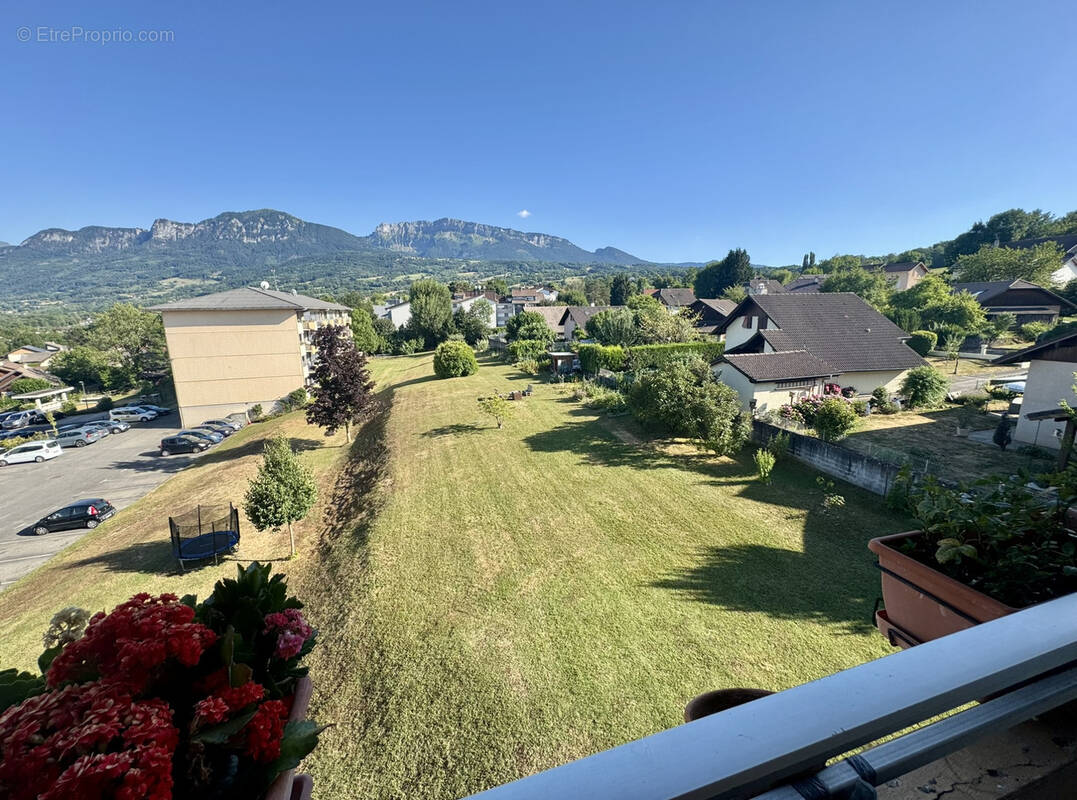Appartement à LA ROCHE-SUR-FORON