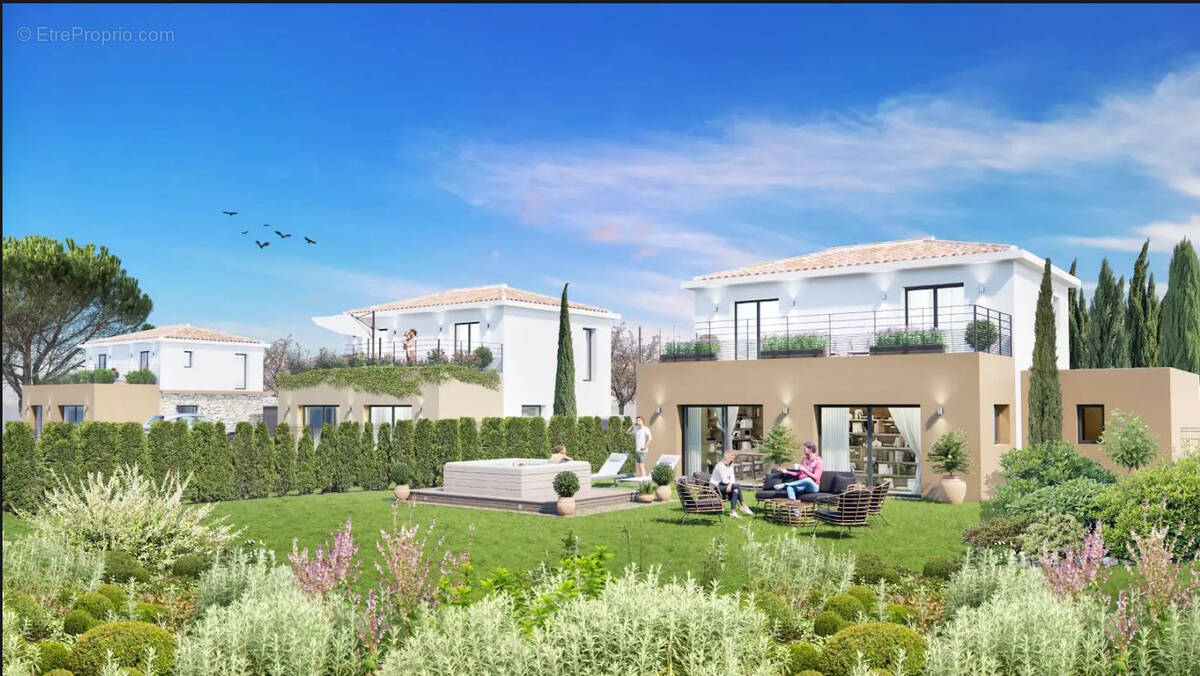 Maison à PUGET-SUR-ARGENS