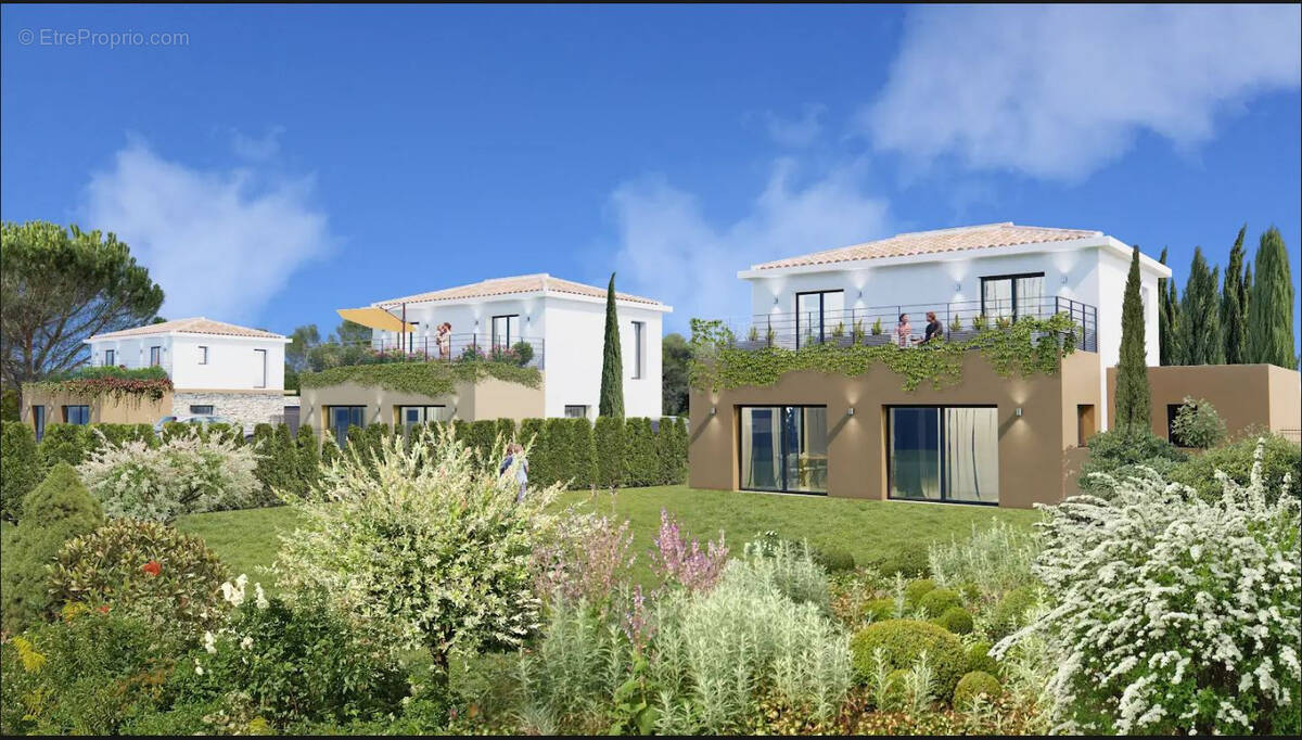 Maison à PUGET-SUR-ARGENS