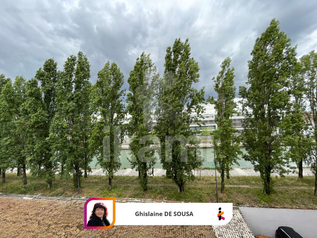 Appartement à LES PAVILLONS-SOUS-BOIS