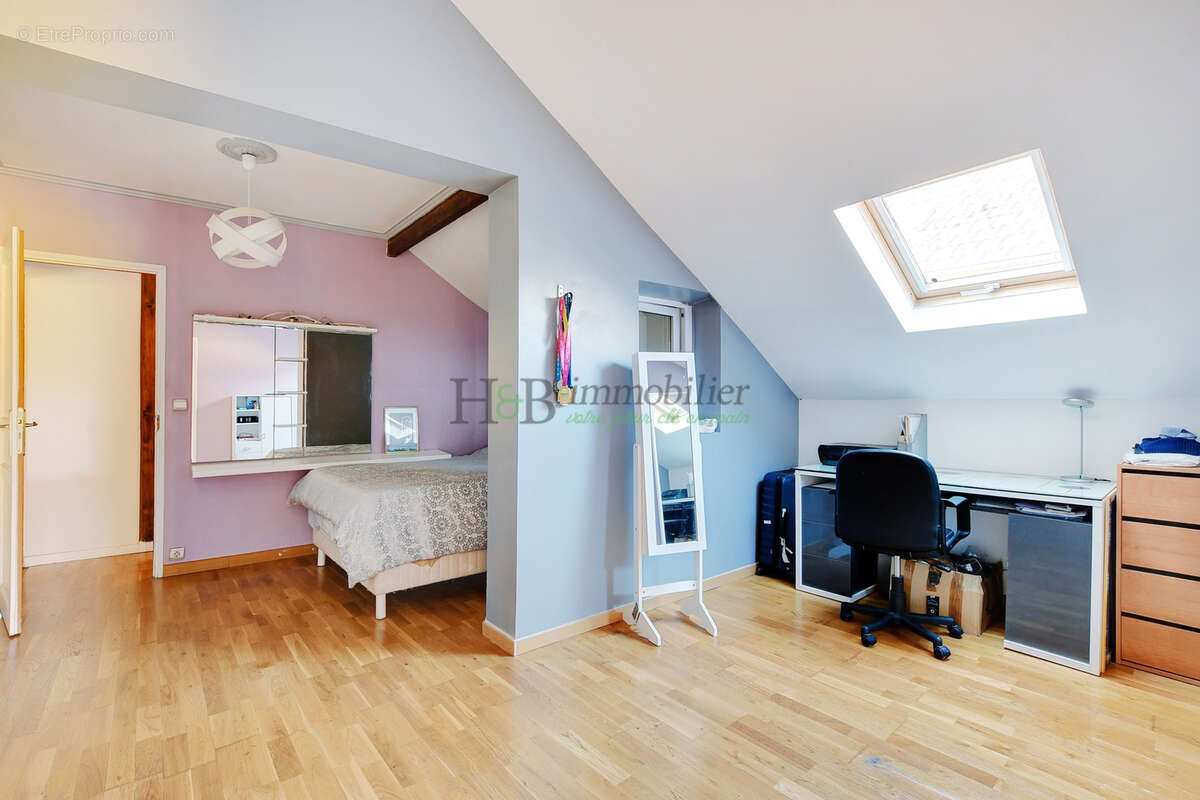 Maison à VILLETANEUSE