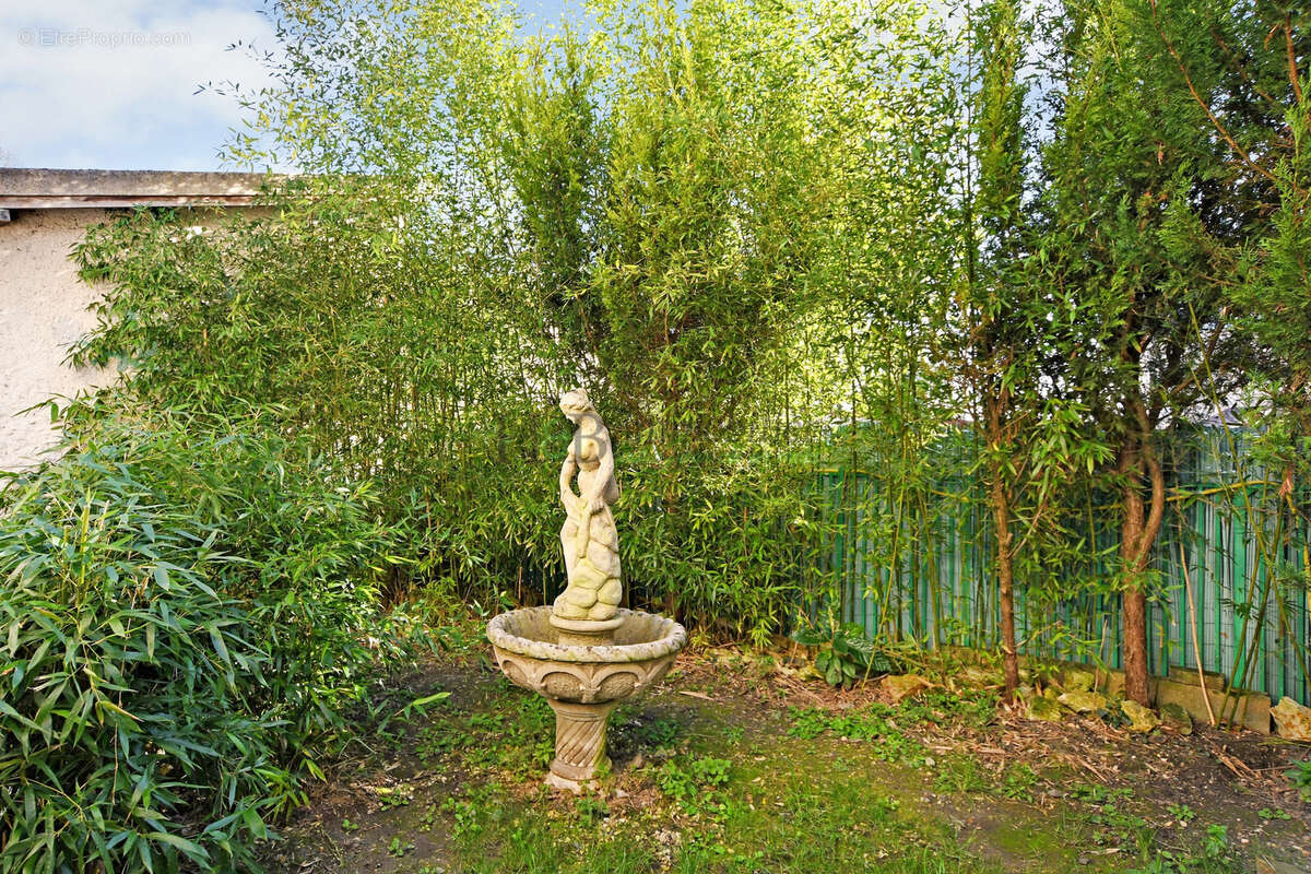 Maison à VILLETANEUSE