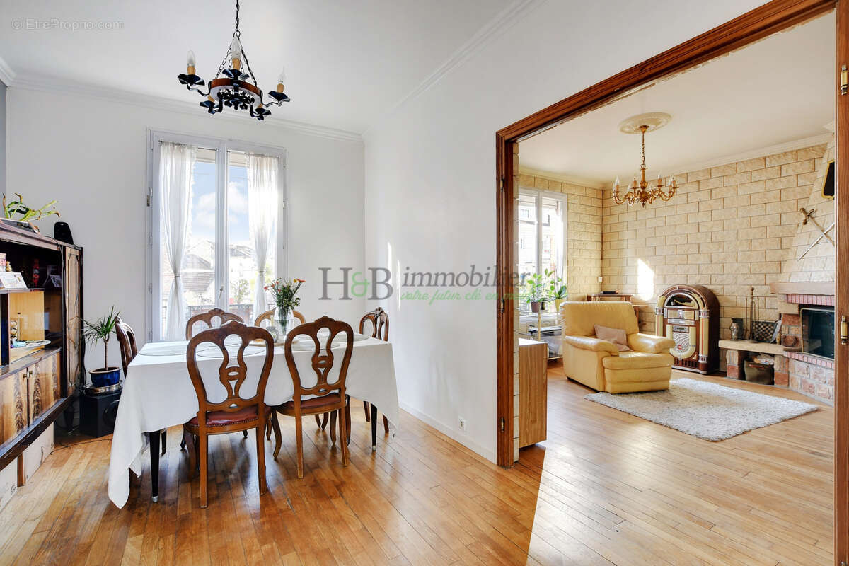 Maison à VILLETANEUSE