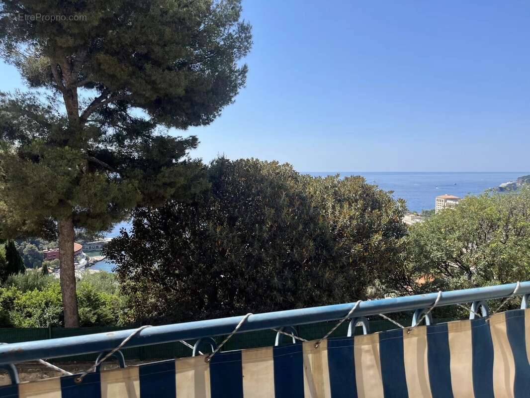 Appartement à ROQUEBRUNE-CAP-MARTIN