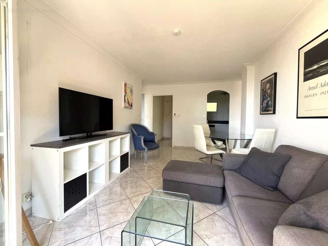 Appartement à ROQUEBRUNE-CAP-MARTIN