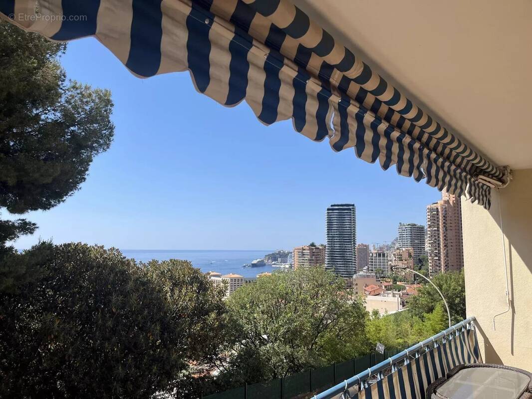 Appartement à ROQUEBRUNE-CAP-MARTIN