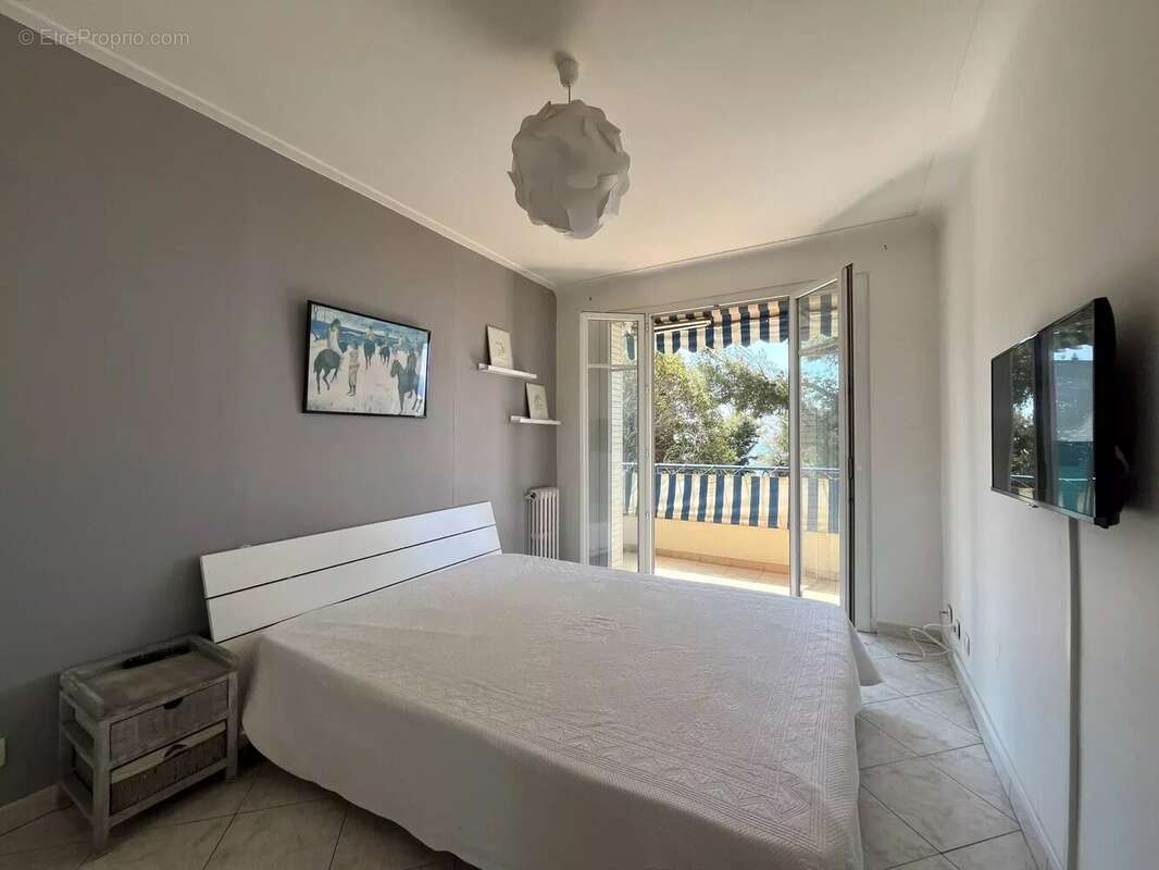 Appartement à ROQUEBRUNE-CAP-MARTIN
