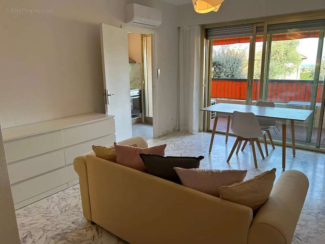 Appartement à BEAULIEU-SUR-MER