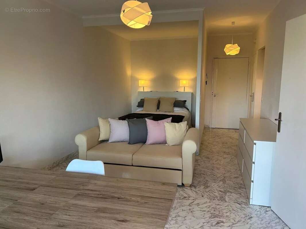 Appartement à BEAULIEU-SUR-MER