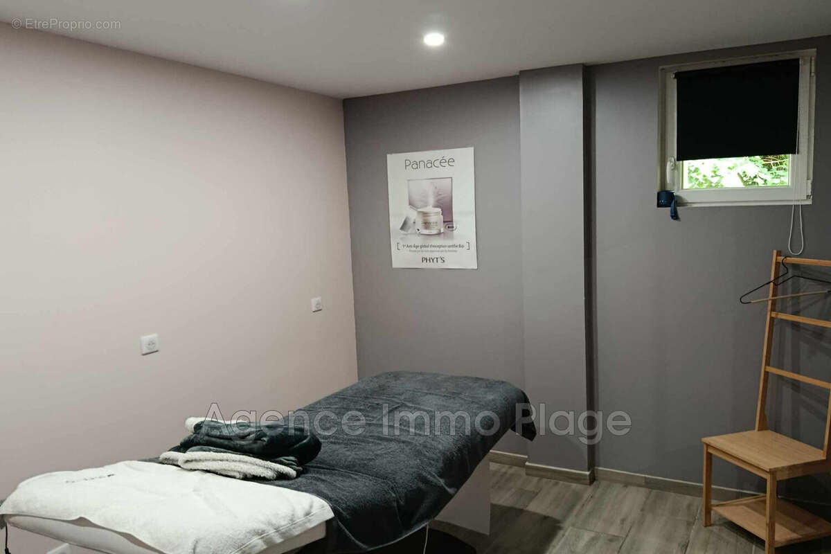 Commerce à VERTHEUIL