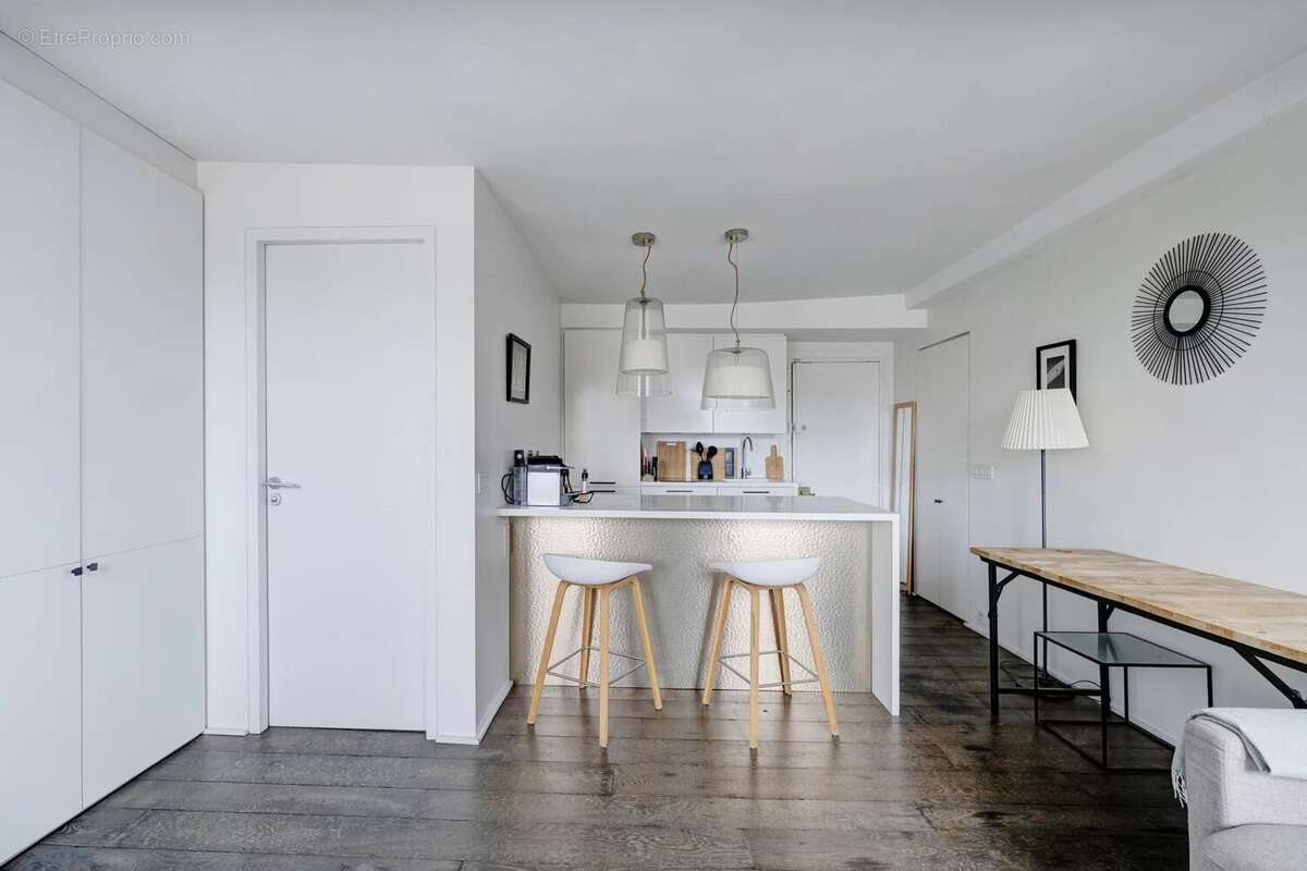 Appartement à PARIS-8E