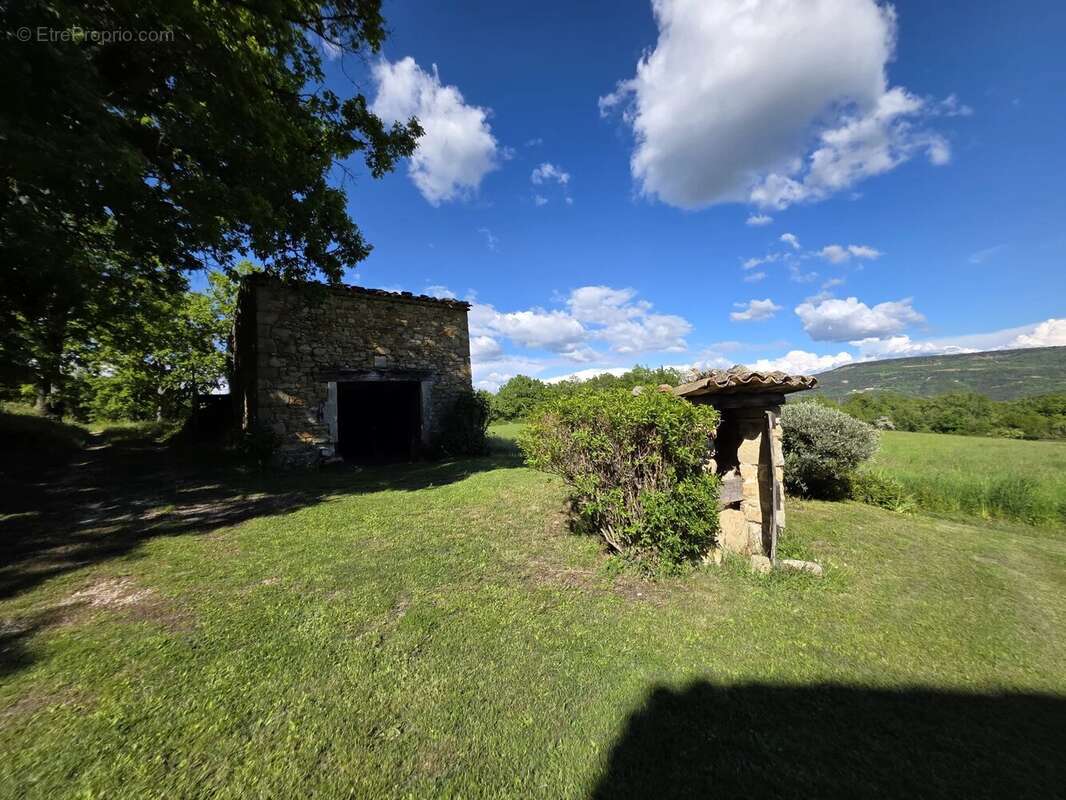 Maison à SIMIANE-LA-ROTONDE