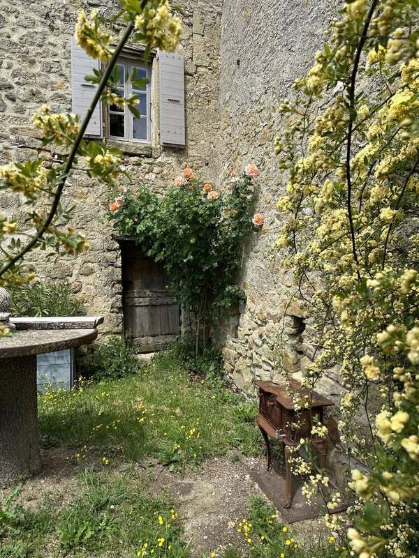 Maison à SIMIANE-LA-ROTONDE