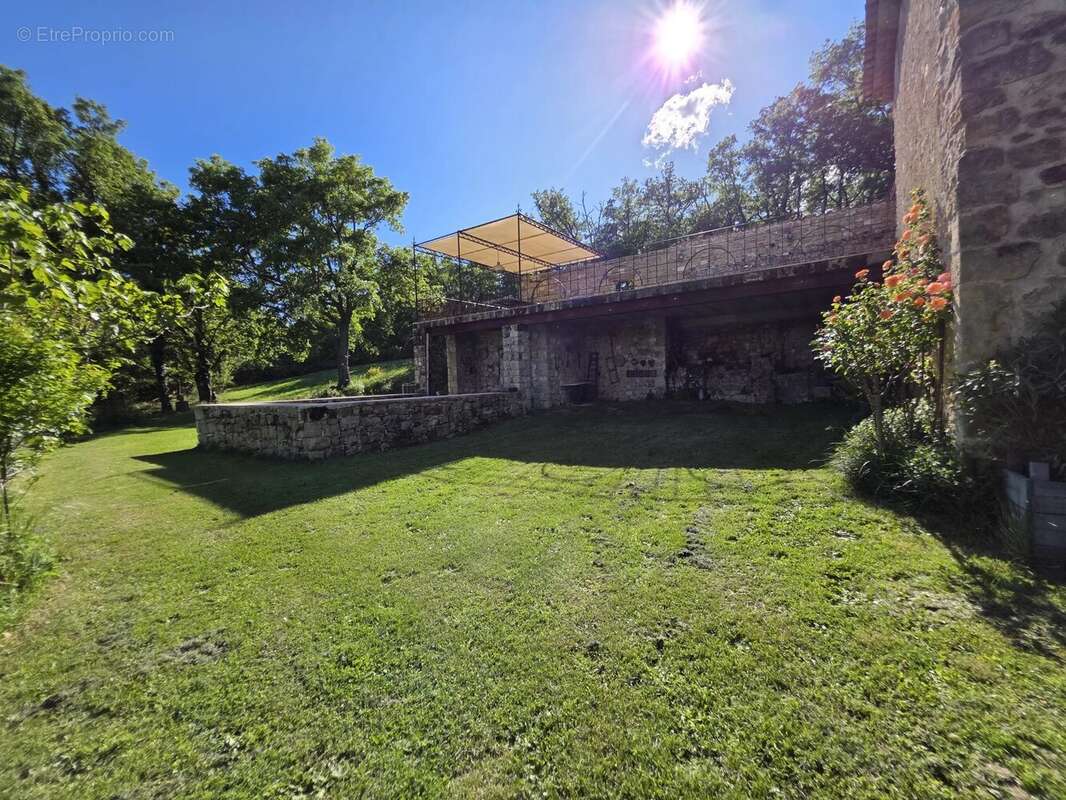 Maison à SIMIANE-LA-ROTONDE