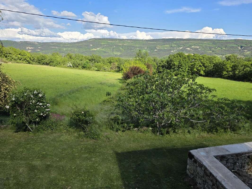 Maison à SIMIANE-LA-ROTONDE