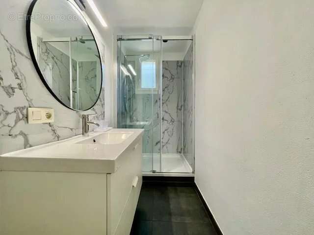 Maison à SAINT-SATURNIN-LES-APT