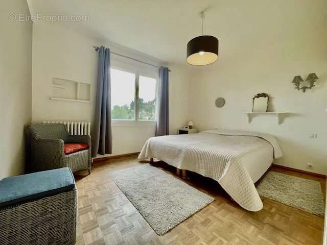 Maison à SAINT-SATURNIN-LES-APT