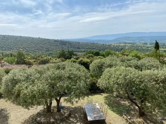 Maison à SAINT-SATURNIN-LES-APT