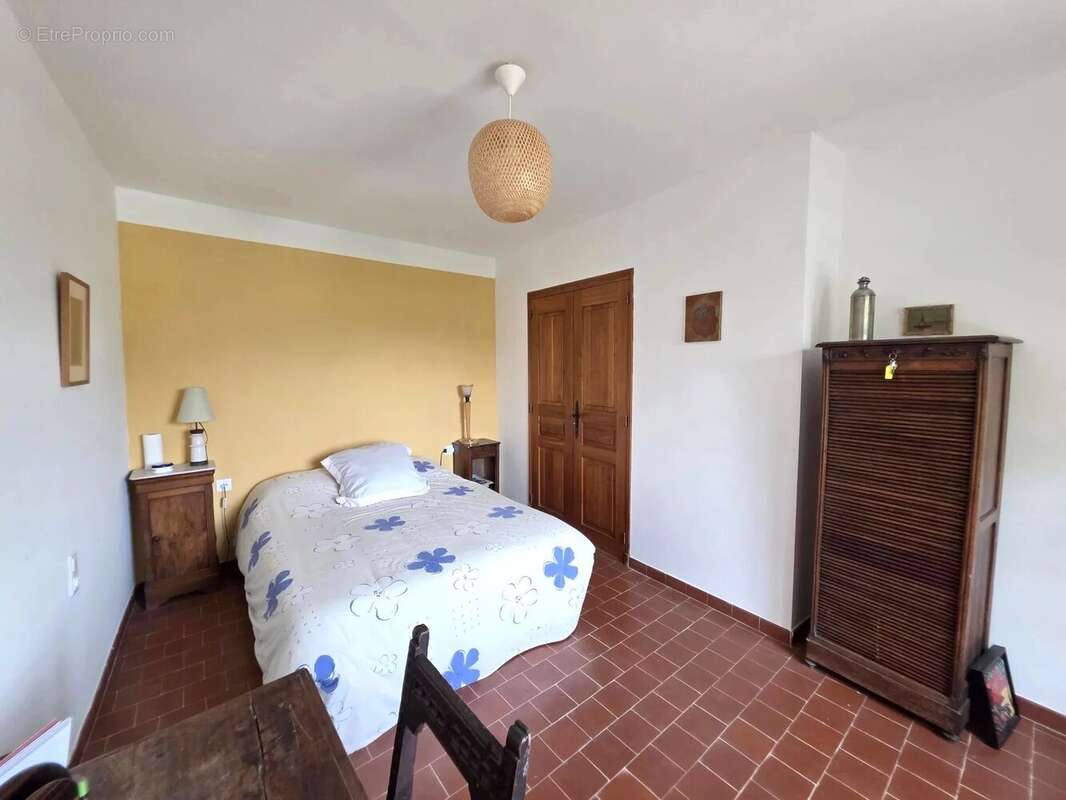 Maison à SAINT-SATURNIN-LES-APT