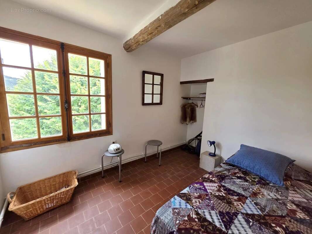 Maison à SAINT-SATURNIN-LES-APT