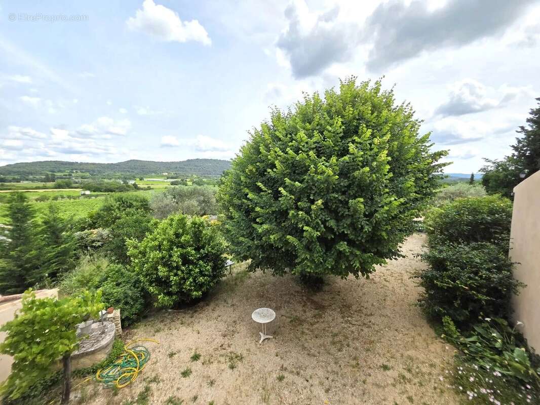 Maison à SAINT-SATURNIN-LES-APT