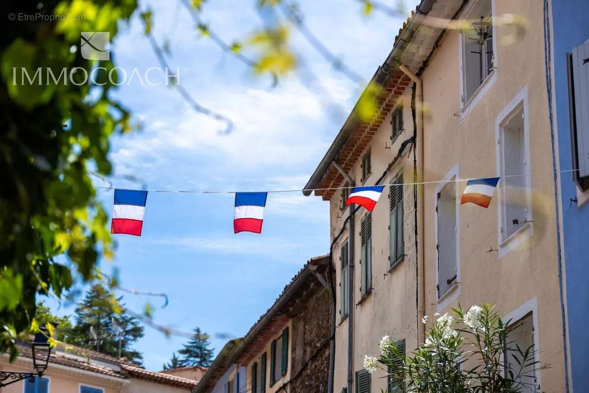 Maison à COLLOBRIERES