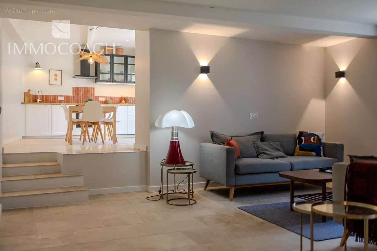 Maison à COLLOBRIERES