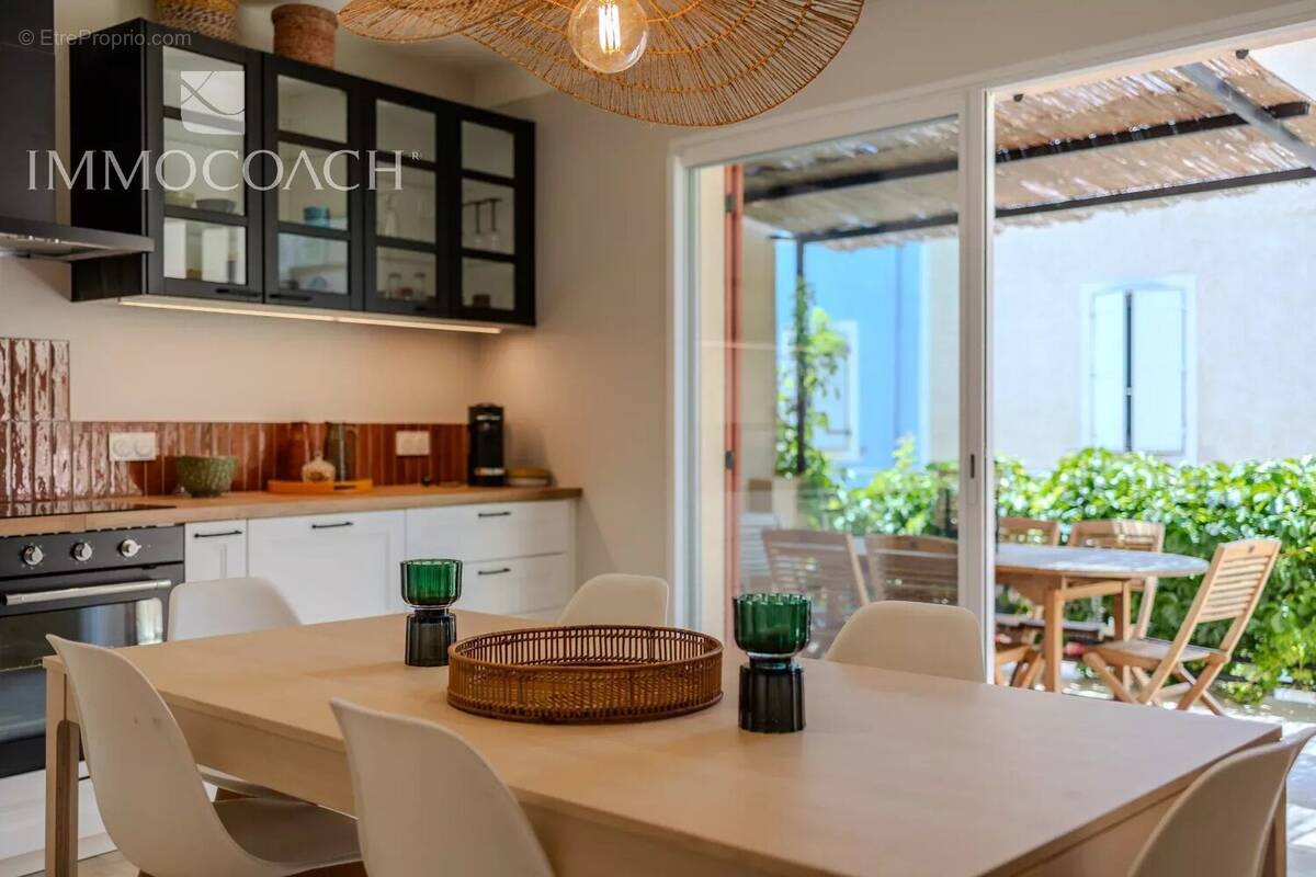 Maison à COLLOBRIERES