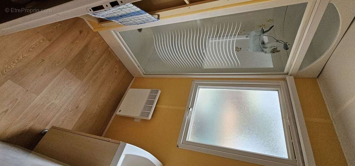 Mobil-home, terrain, habitation legere, chalet, 3 pieces, - Maison à LE CASTELLET