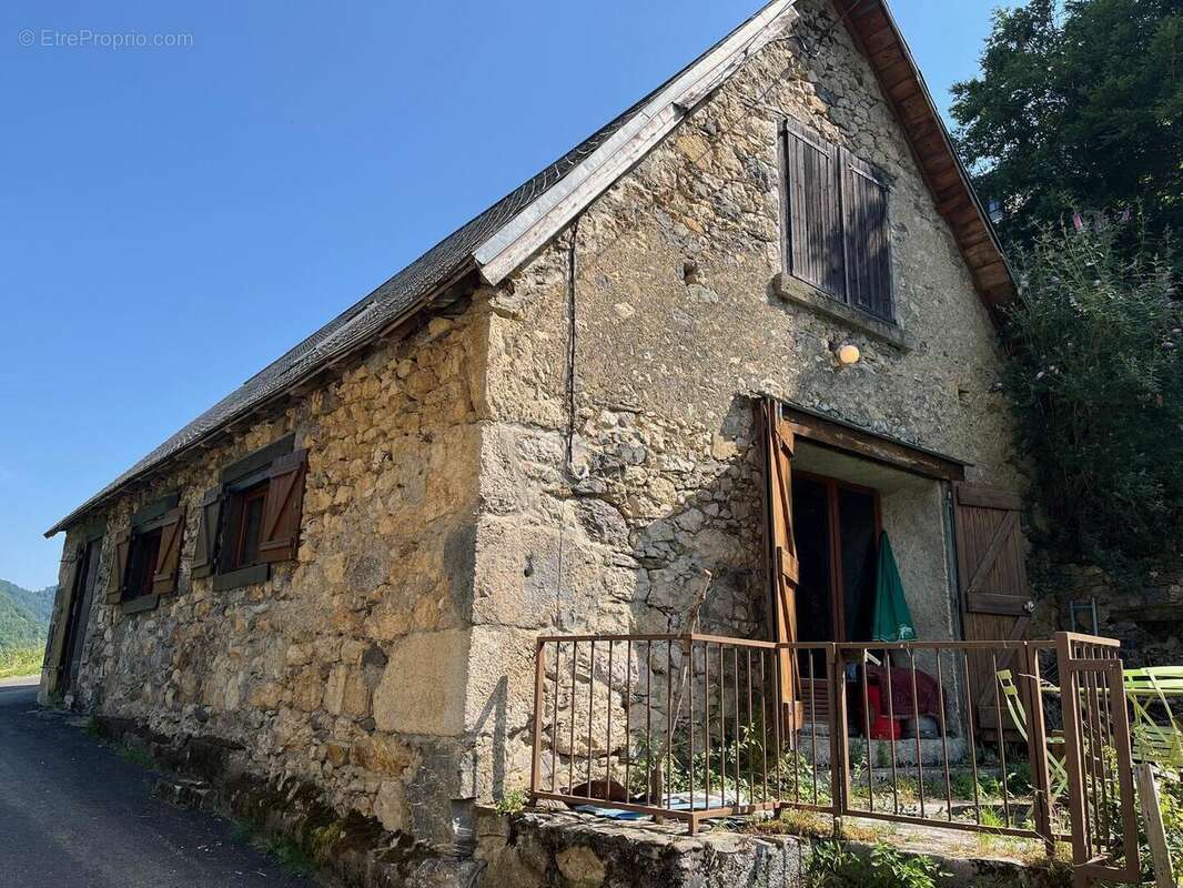 JUSTE 21 - Maison à ASPET