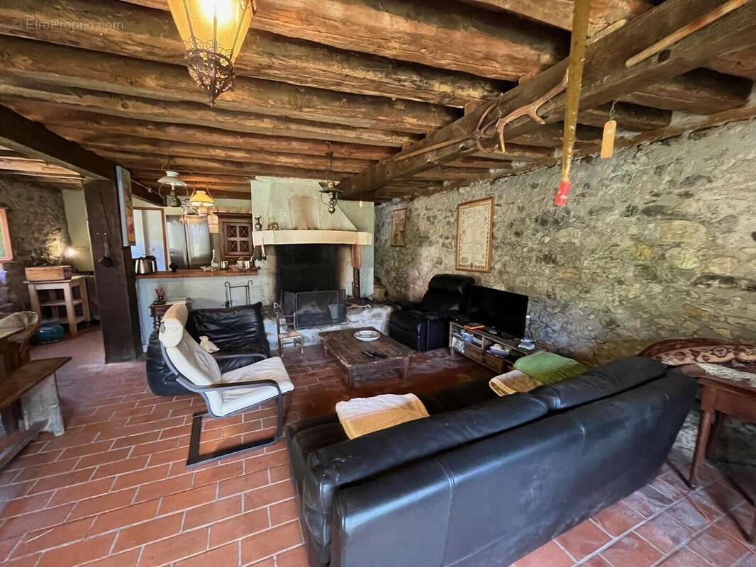 JUSTE 4 - Maison à ASPET