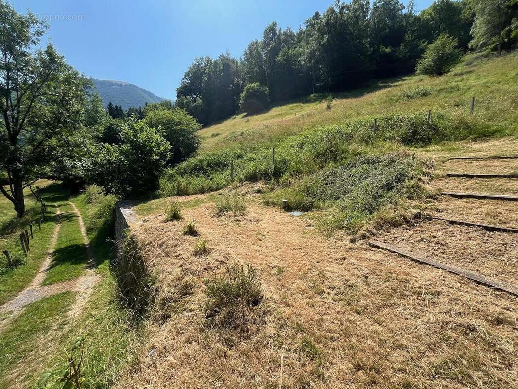 LYON 23 - Maison à ASPET