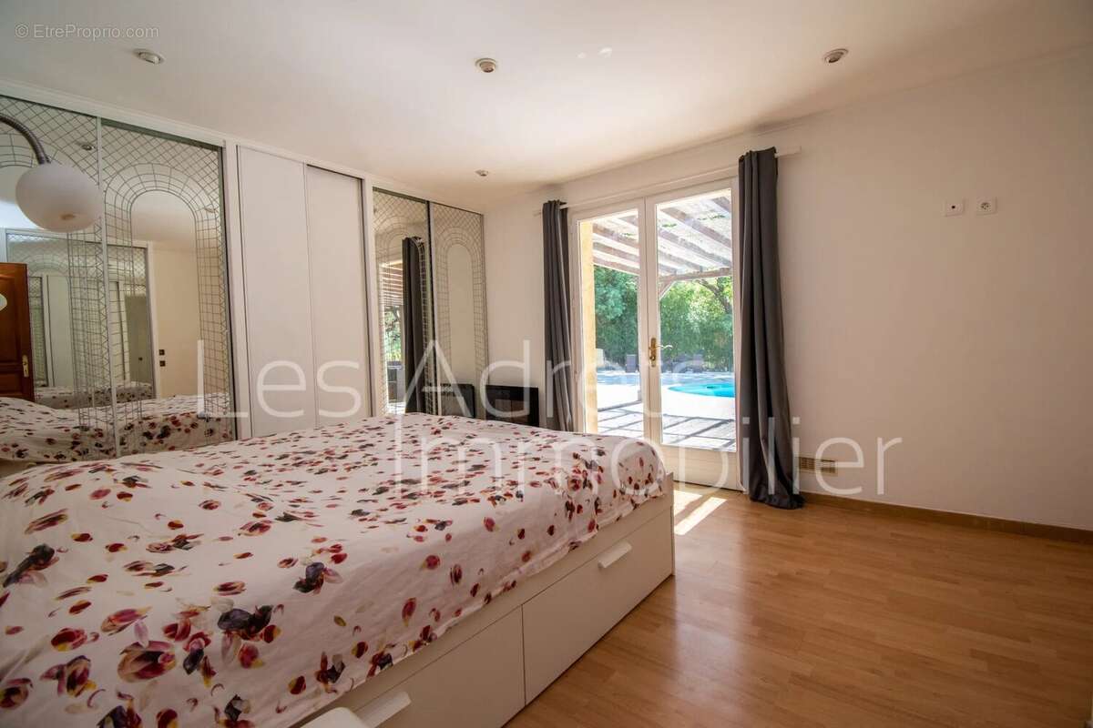 Maison à LES ADRETS-DE-L&#039;ESTEREL