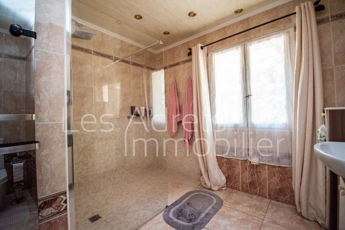 Maison à LES ADRETS-DE-L&#039;ESTEREL