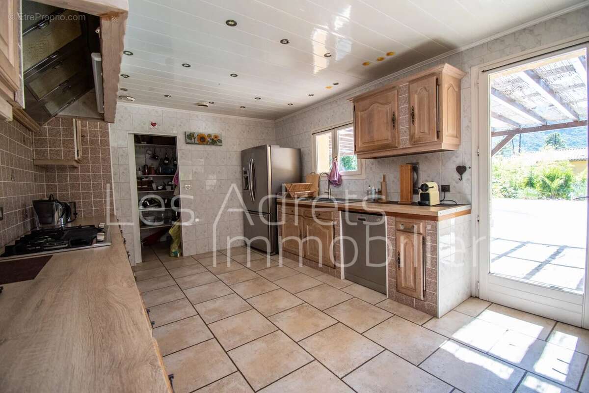 Maison à MANDELIEU-LA-NAPOULE