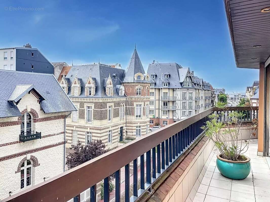 Appartement à DEAUVILLE