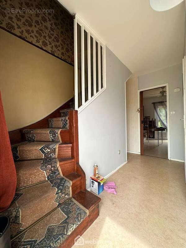 A l&#039;étage ... - Maison à CHAMBRY