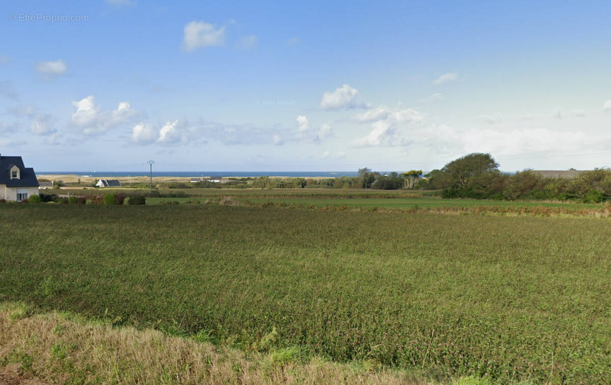 Terrain à LAMPAUL-PLOUDALMEZEAU