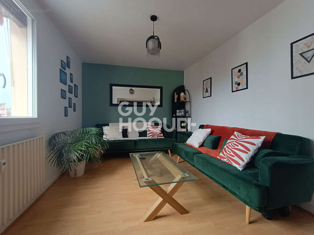 Appartement à BOURGOIN-JALLIEU