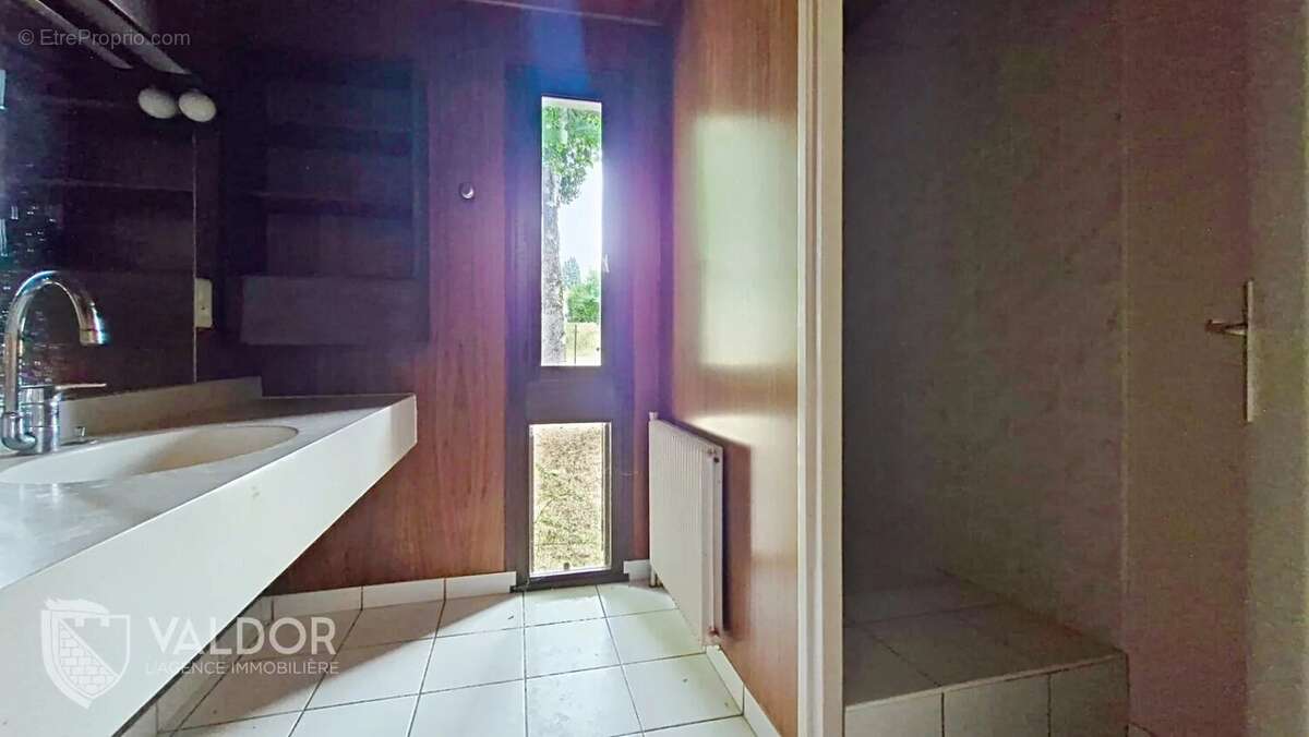 Maison à MONTMERLE-SUR-SAONE