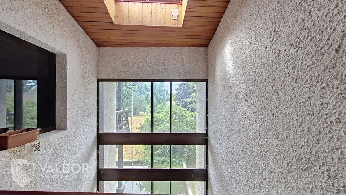 Maison à MONTMERLE-SUR-SAONE