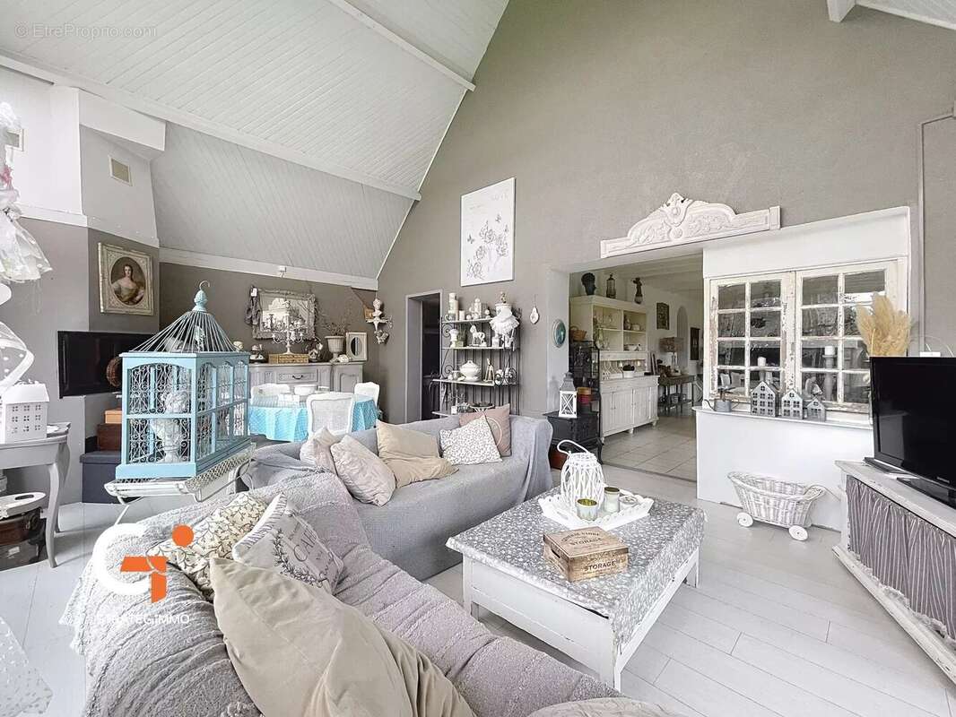 Maison à VANDRIMARE