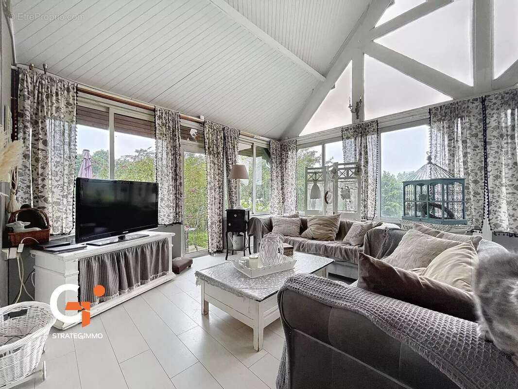 Maison à VANDRIMARE