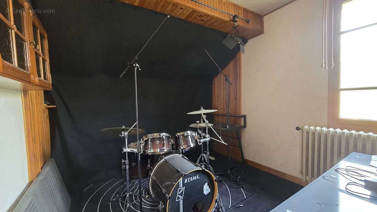 Maison à VIVIERS-DU-LAC