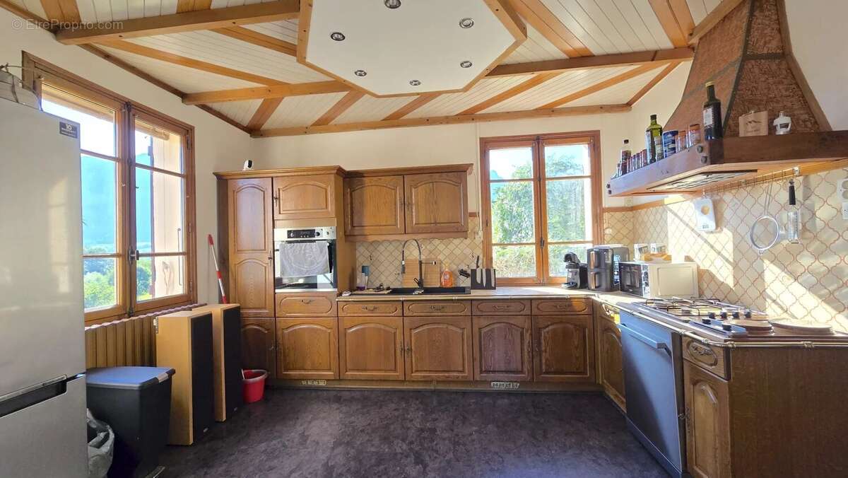 Maison à VIVIERS-DU-LAC