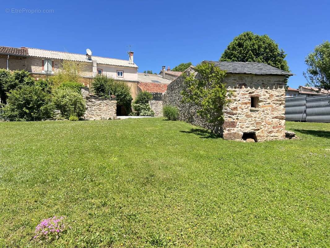 Maison à MONTREDON-LABESSONNIE