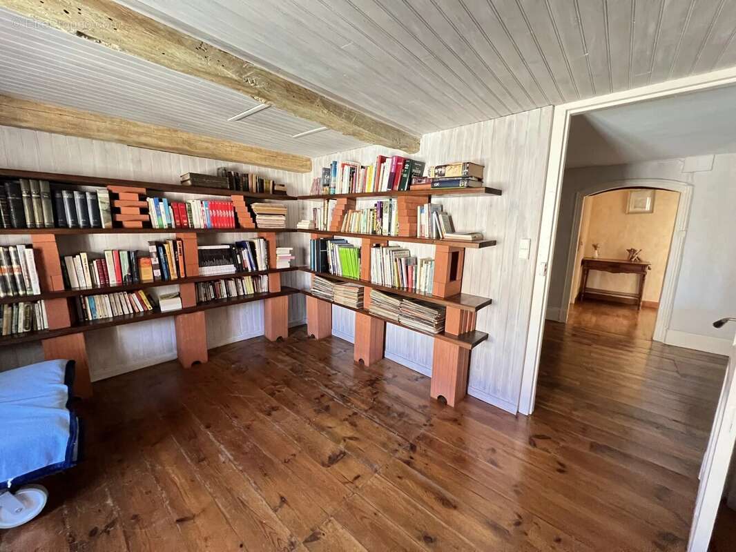 Maison à MONTREDON-LABESSONNIE