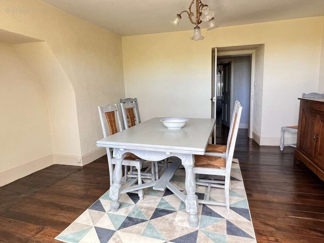 Maison à MONTREDON-LABESSONNIE