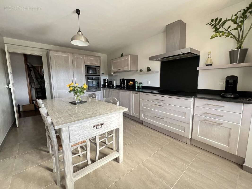 Maison à MONTREDON-LABESSONNIE