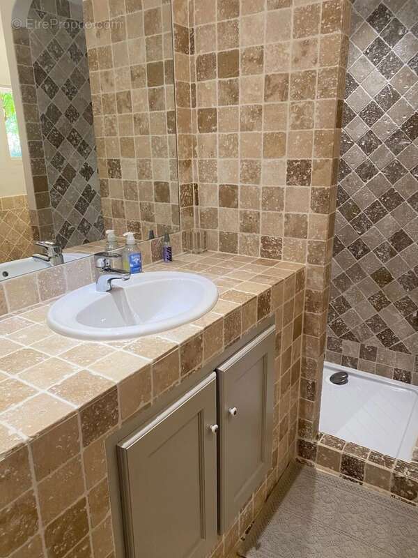 Maison à LA GARDE-FREINET